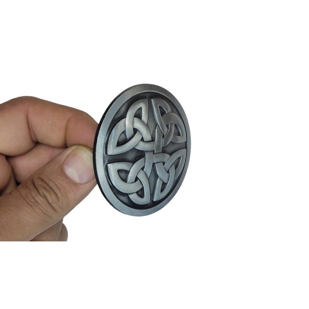 Celtic Knot Pattern Round Silver Finish Metal Bel… - image 4